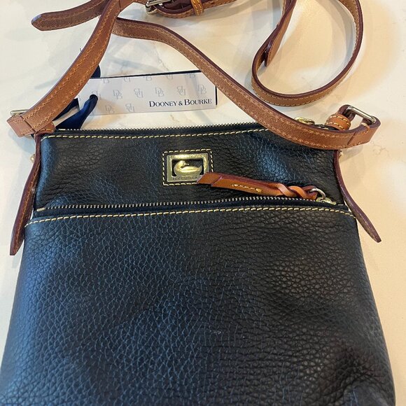 Dooney & Bourke Handbags - DOONEY & BOURKE BLACK LETTER CARRIER CROSSBODY BAG (NWT)
